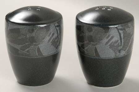 Elements Onyx Salt & Pepper Set