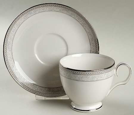 Cirque Footed Cup & Saucer Set