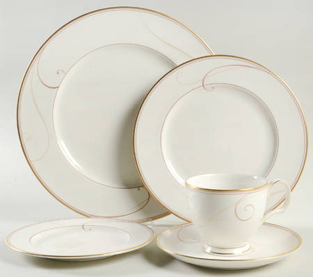 Golden Wave 5 Piece Place Setting