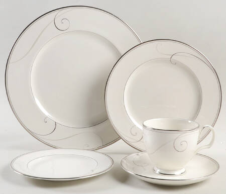 Platinum Wave 40 Piece Estate Set