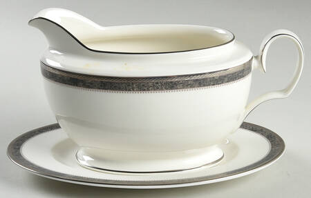 Verano Gravy Boat & Underplate