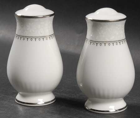 Yardsley Salt & Pepper Set