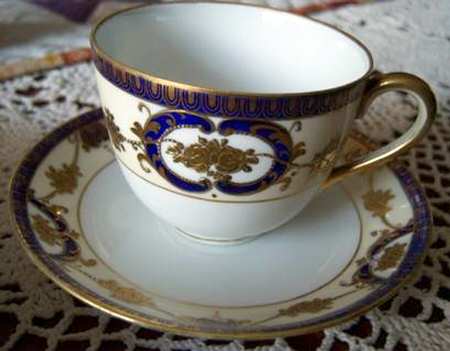 N3173 Flat Cup & Saucer Set