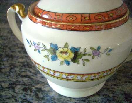 N2622 Sugar Bowl & Lid