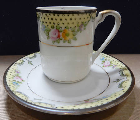 N2630 Chocolate Cup & Saucer Set