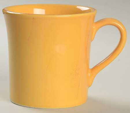 Maintenon Patine Yellow Mug