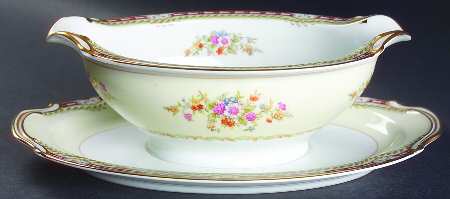 N2632 Gravy Boat with Attached Underplate
