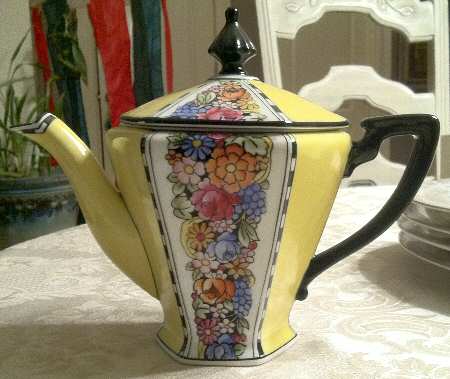 N3210 Teapot & Lid