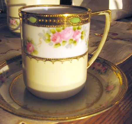N2636 Chocolate Cup & Saucer Set