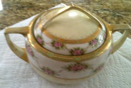 N2636 Sugar Bowl & Lid