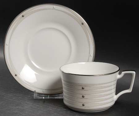 Metronome Flat Cup & Saucer Set