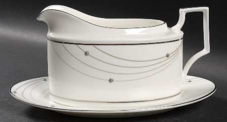 Tune Gravy Boat & Underplate (Relish/Butter)