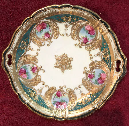 N3237 Handled Cake Plate