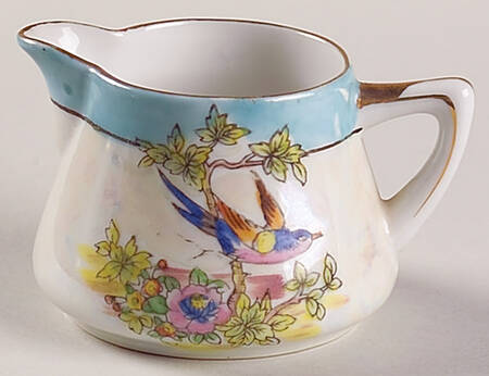 N2644 Toy Creamer