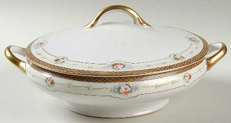 N3244 Round Covered Vegetable