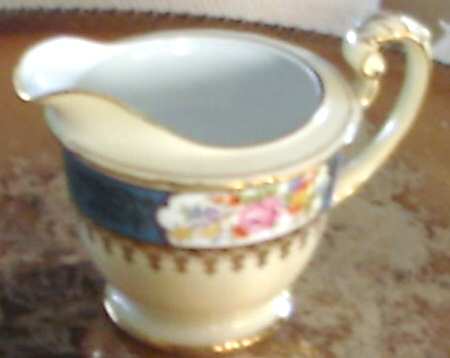 N3247 Creamer