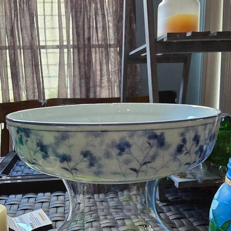 1363 Small Round Vegetable No Lid