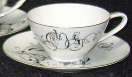 N3259 Flat Cup & Saucer Set