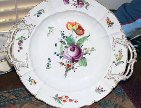 7557 Handled Cake Plate