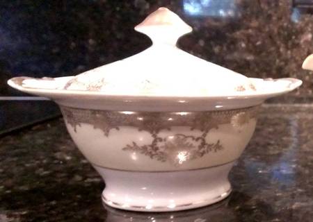 N3281 Sugar Bowl & Lid