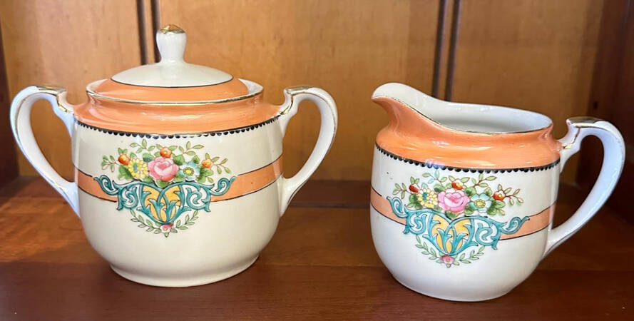 N3303 Creamer