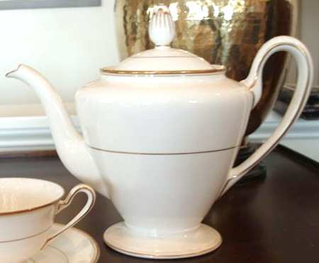 N3333 Coffee Pot & Lid