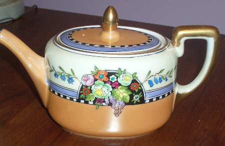 N3336 Teapot & Lid