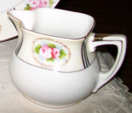N3351 Creamer