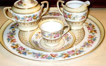 N3448 Cake Plate