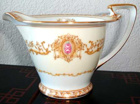 N3379 Creamer
