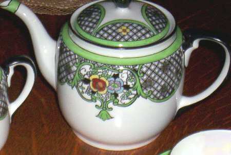 N3459 Teapot & Lid