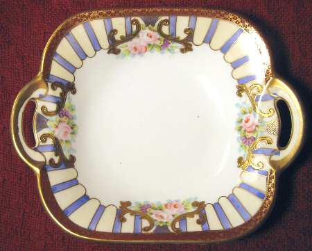 N3460 Handled Cake Plate