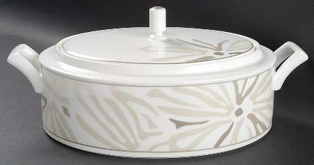 Campania Oval Covered Vegetable