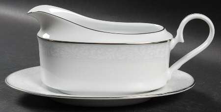 Alderwood Gravy Boat & Underplate (Relish/Butter)