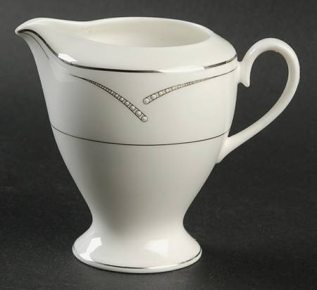 Entwine Creamer