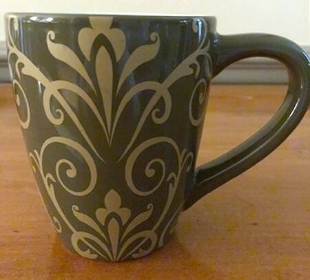 Gold Scroll Mug