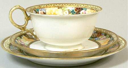N3395 Footed Cup & Saucer Set