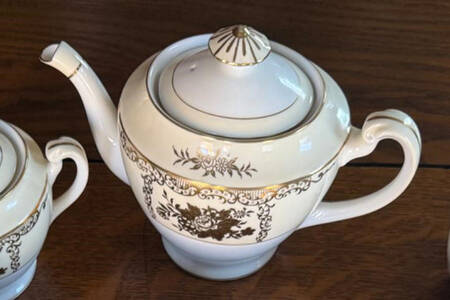 N3507 Teapot & Lid