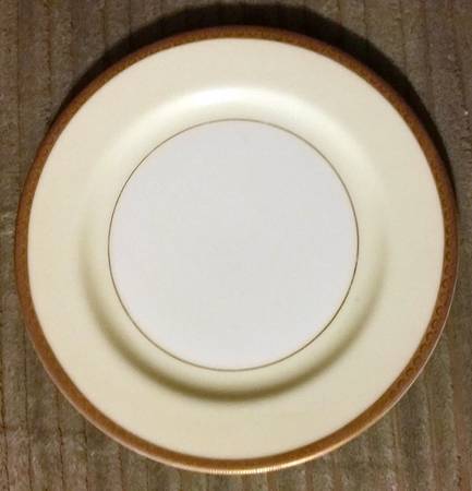 NAT61 Salad Plate