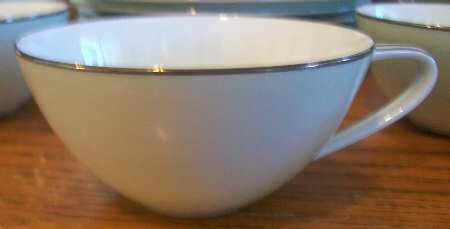N3768 Flat Cup