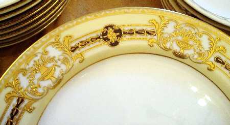 N3541 Dinner Plate