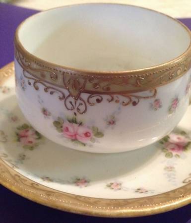 N3568 Flat Cup & Saucer Set