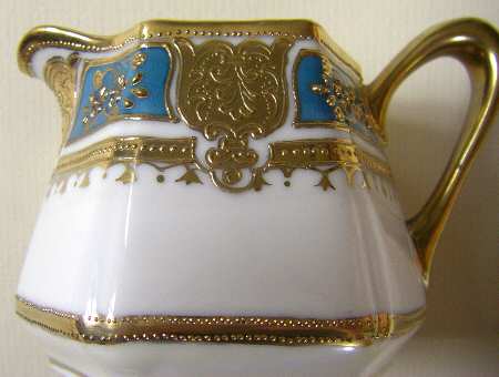 N3573 Creamer