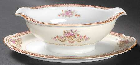 N3545 Gravy Boat with Attached Underplate