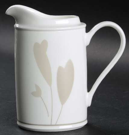 Silk Bay Creamer