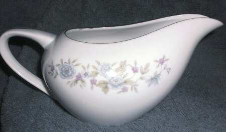 Memoir Creamer