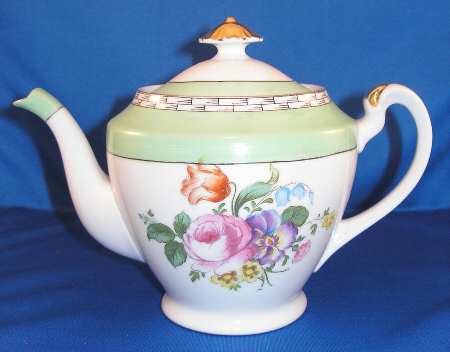 N3811 Teapot & Lid