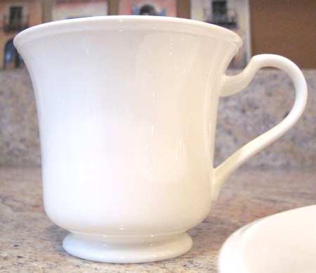 N3558 Footed Cup