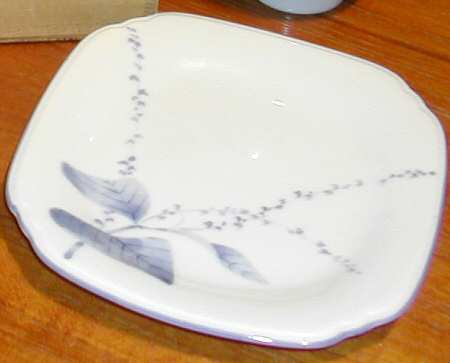 8870 by Noritake