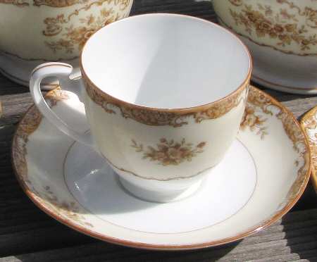 N3600 Footed Cup & Saucer Set